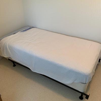 Two Twin Bed Frames with Bedding (UB2-HS)