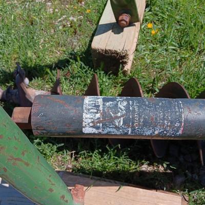 John Deere Post hole digger with 8" Auger
