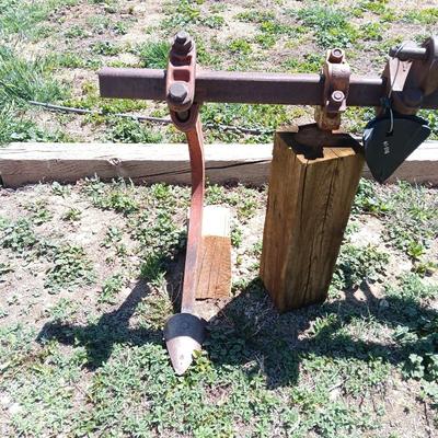 7 - foot Cultivator / Hitch plow with two new blades