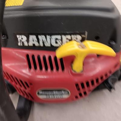 Homelite Ranger Chain saw - Power stroke 33 cc Engine with gas can