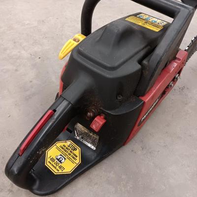 Homelite Ranger Chain saw - Power stroke 33 cc Engine with gas can