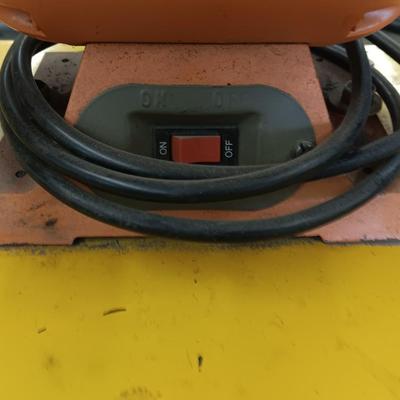 Central Machinery 6" Bench Grinder with stand - extra stone - and Instructions