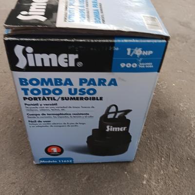 Simer 1/6 HP Portable / Submersible Utility Pump - lightly used