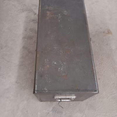 Vintage Wards Powr Kraft 6 drawer tool steel chest with key!