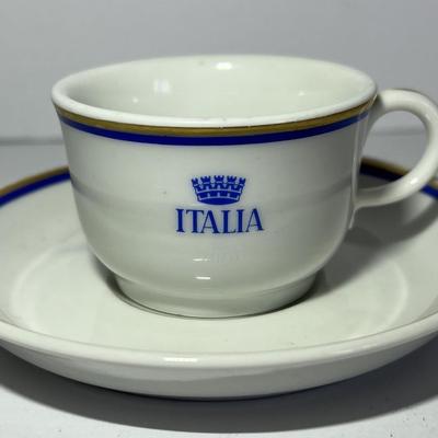 Scarce Richard Ginori Italia Cup & Saucer in VG Preowned Condition as Pictured.