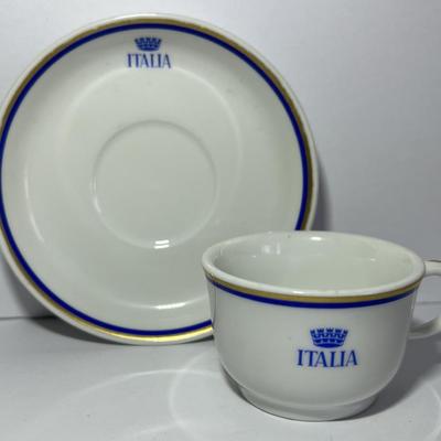 Scarce Richard Ginori Italia Cup & Saucer in VG Preowned Condition as Pictured.