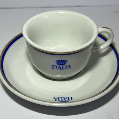Scarce Richard Ginori Italia Cup & Saucer in VG Preowned Condition as Pictured.