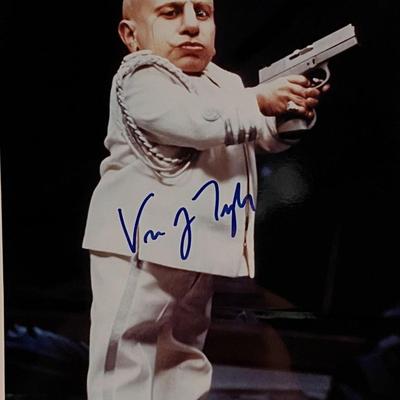 Austin Powers Verne Troyer signed photo
