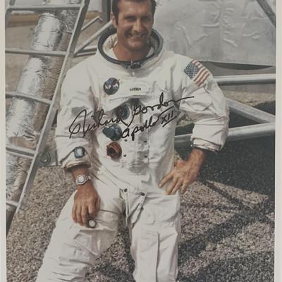 Astronaut Richard Gordon signed photo. GFA Authenticated