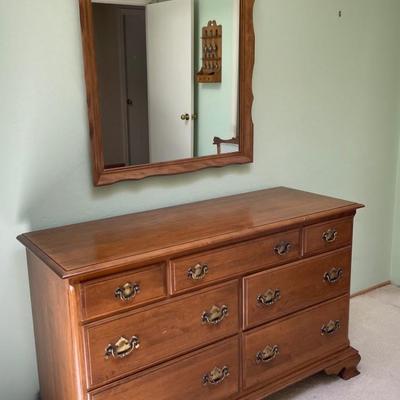 Dresser 54x19 with 7 drawers Ethan Allen 1950’s