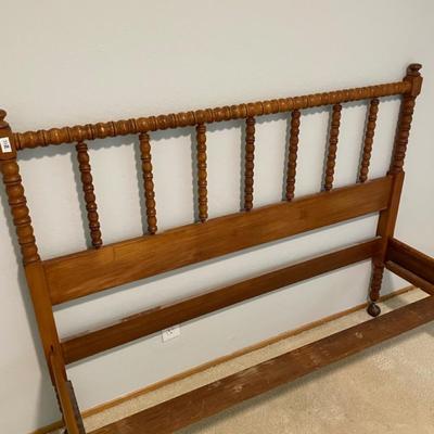 Full size antique spindle bed