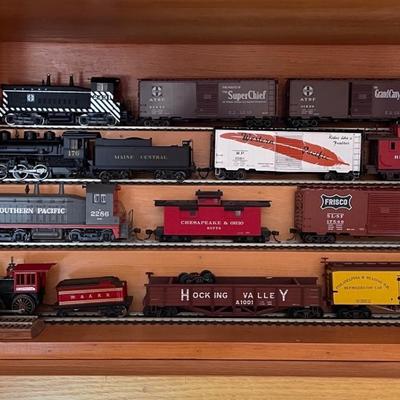 Lot of various train parts, models