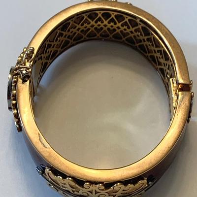 Bochic Bangle Bracelet