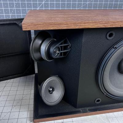 BOSE 301 Series iii Book Case Speakers 