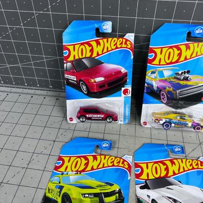 (7) HOT WHEELS New on the Card