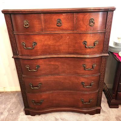 Lot #78 Pretty Large Vintage Chest of Drawers - 5 drawers