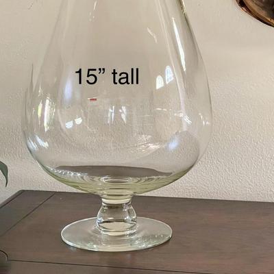Huge clear brandy sniffer shaped vase 15