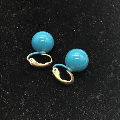 Vintage turquoise clip on earrings