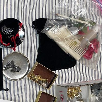 B8-miscellaneous jewelry