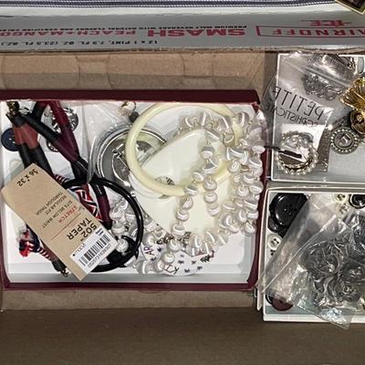 B8-miscellaneous jewelry