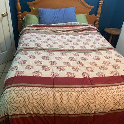 Oak Full Size Bed w/ Bedding As Shown