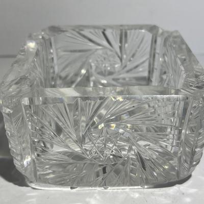 Vintage Leaded Glass Crystal 4" x 4" Ashtray in Good Preowned Condition.