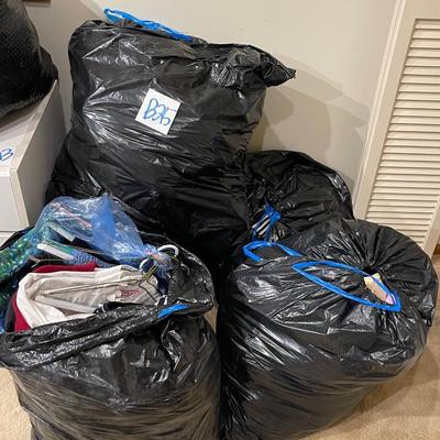 B25- 5 bags of clothing