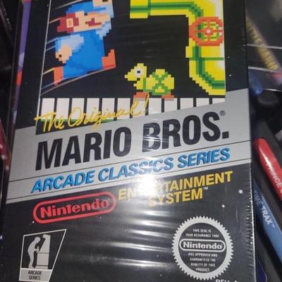 Mario Bros - NES - 1985 - Complete In Box CIB - Hangtab Box - 5-Screw sealed watermarked