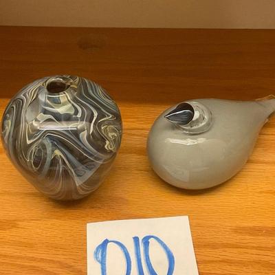 O10-Vase and ittala bird