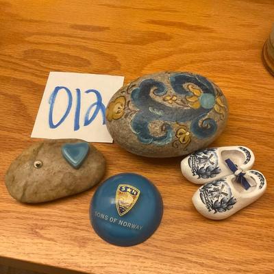 O12-Painted rock plus extras