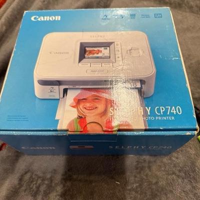 Canon selphy CP740 compact photo printer
