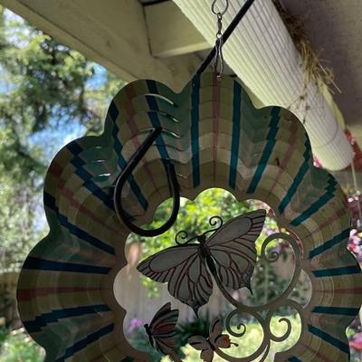 Garden Art Metal Butterfly and Flower Spinner