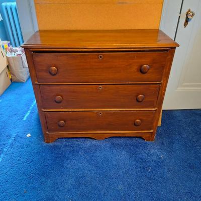 3 Drawer Dresser