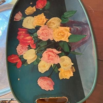 Lot of Vintage Trays