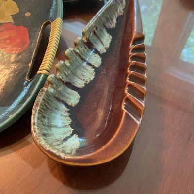 Lot of Vintage Trays