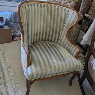 Lovely Vintage Carved Oak Wingback Chair
