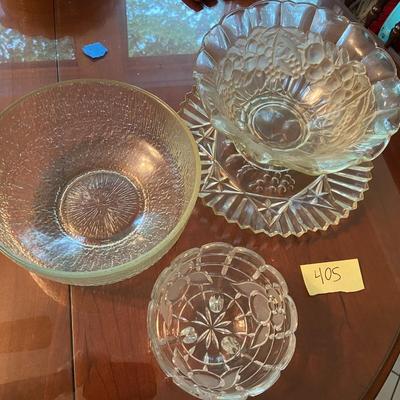 Lot of Vintage Glassware Bowls and Plate