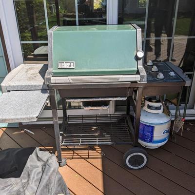 Classic Weber Silver Gas Grill