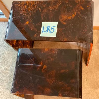 LR5-nesting, plastic tables