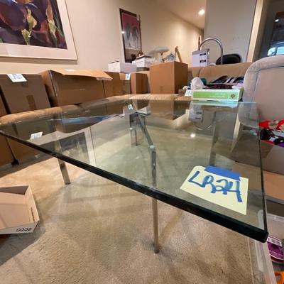 LR24-glass coffee table