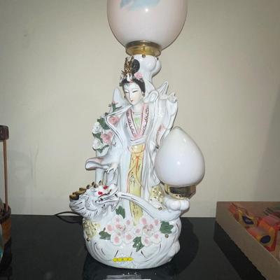 E7- Oriental Lamp