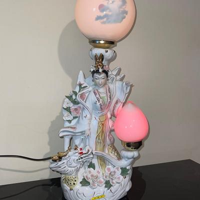 E7- Oriental Lamp