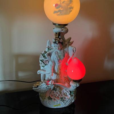 E7- Oriental Lamp