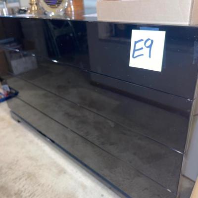 E9-Sleek Black 4 Drawer dresser