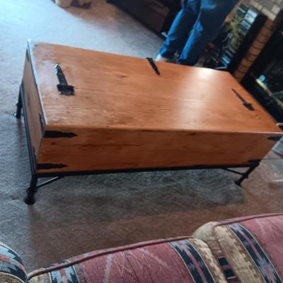 RUSTIC STYLE COFFEE TABLE W/IRON BASE & HARDWARE. 2 DRAWERS AND LIFT TOP FOR STORAGE