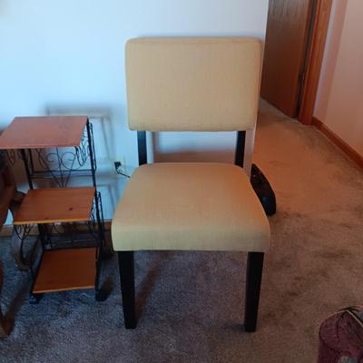 3 TIER STAND ON CASTERS AND AN UPHOLSTERED ACCENT CHAIR