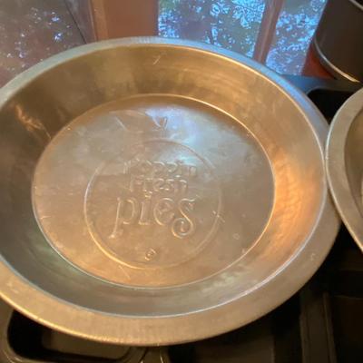 Lot of Kitchen Cookware