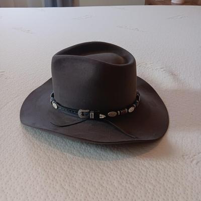 4X BEAVER WESTERN HAT WITH VERY NICE HATBAND