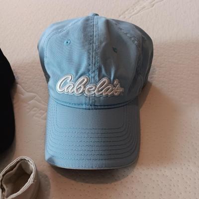 3 BALL CAPS AND A VISOR