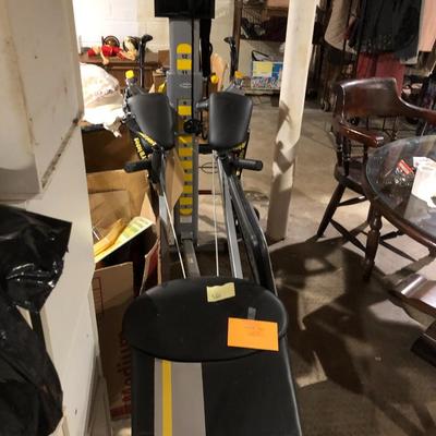 LIKE NEW Total Gym Set